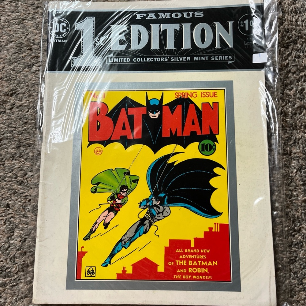 Batman Comic Book - Famous Edition